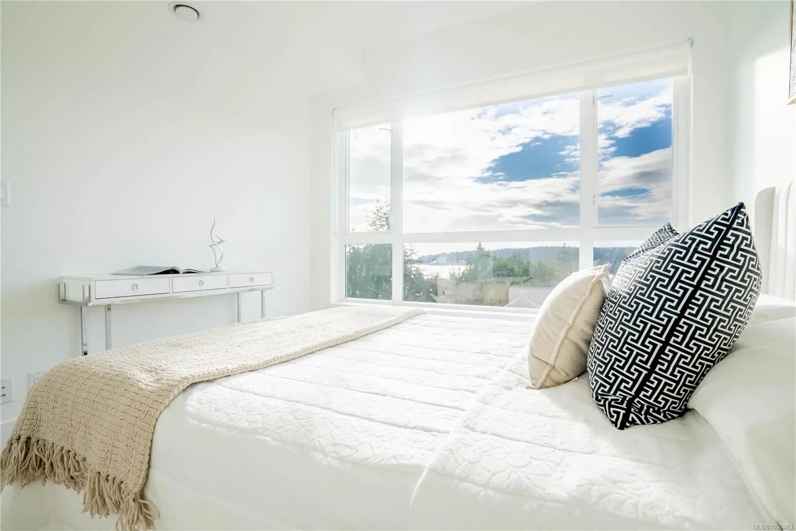 258 Helmcken Rd