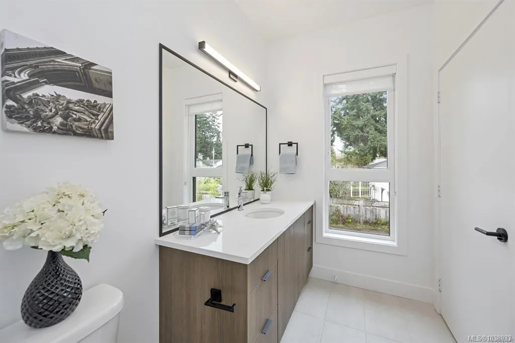 2330 Sooke Rd