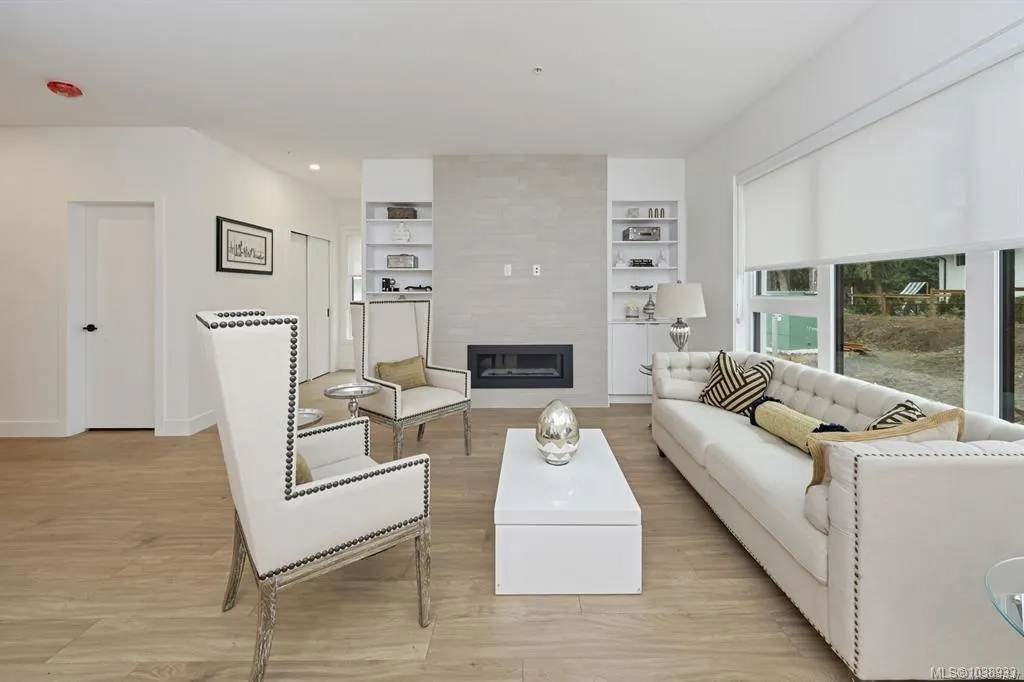 2330 Sooke Rd