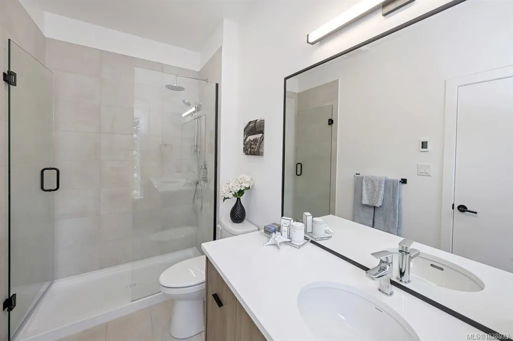 2330 Sooke Rd
