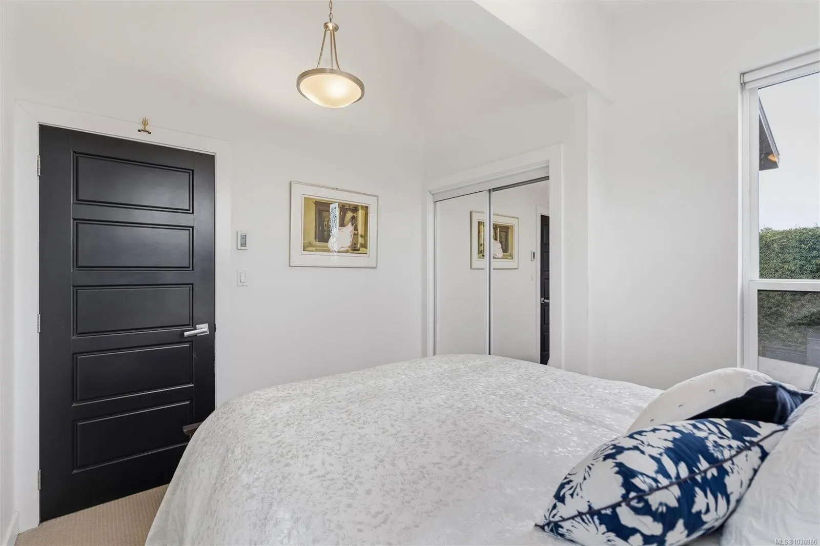 838 Old Esquimalt Rd