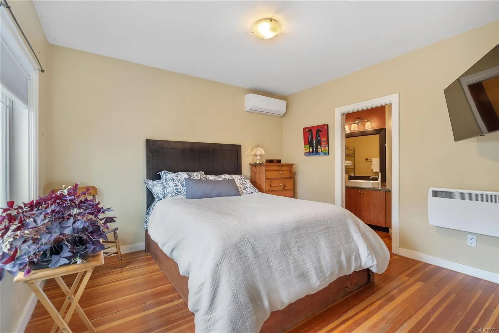 838 Old Esquimalt Rd