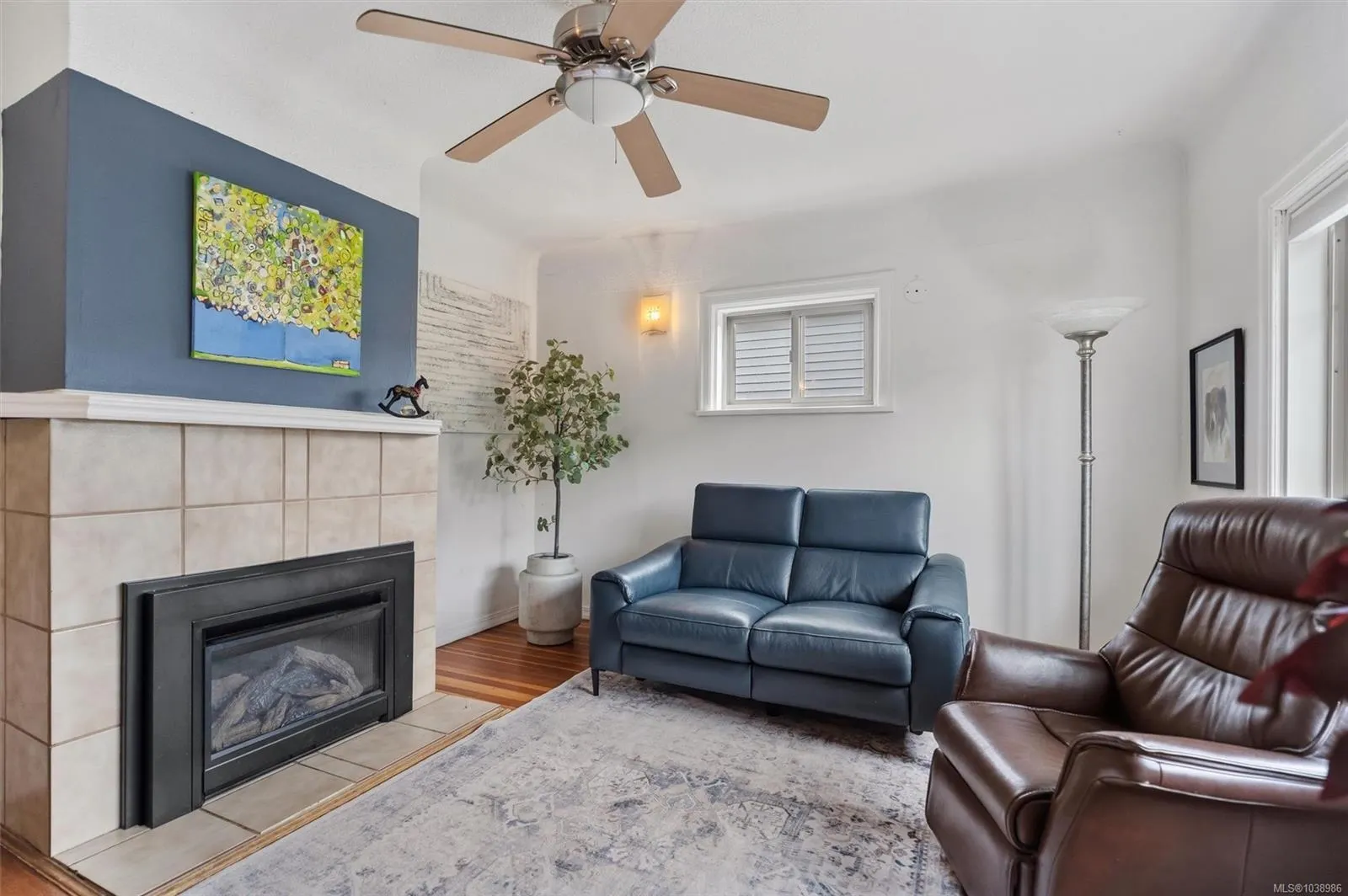 838 Old Esquimalt Rd