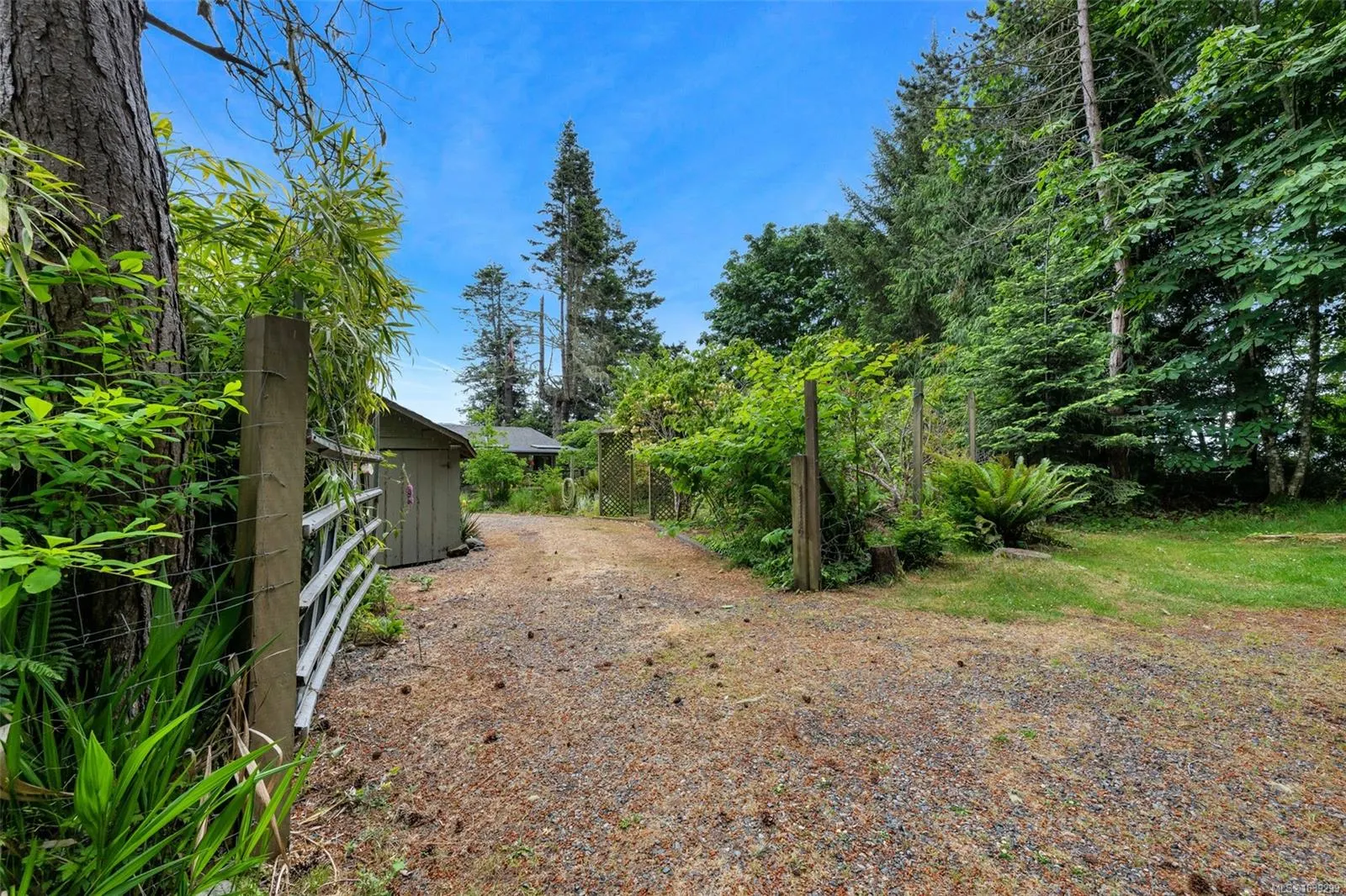 7095 Richview Dr