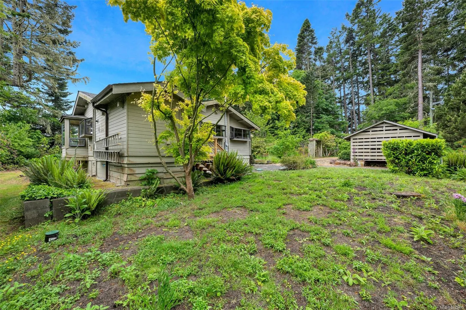 7095 Richview Dr
