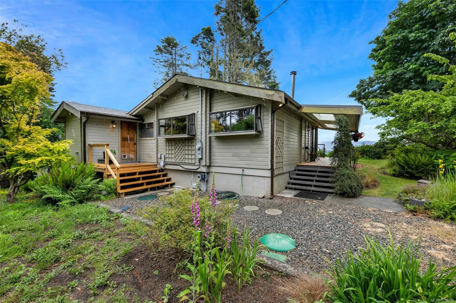 7095 Richview Dr