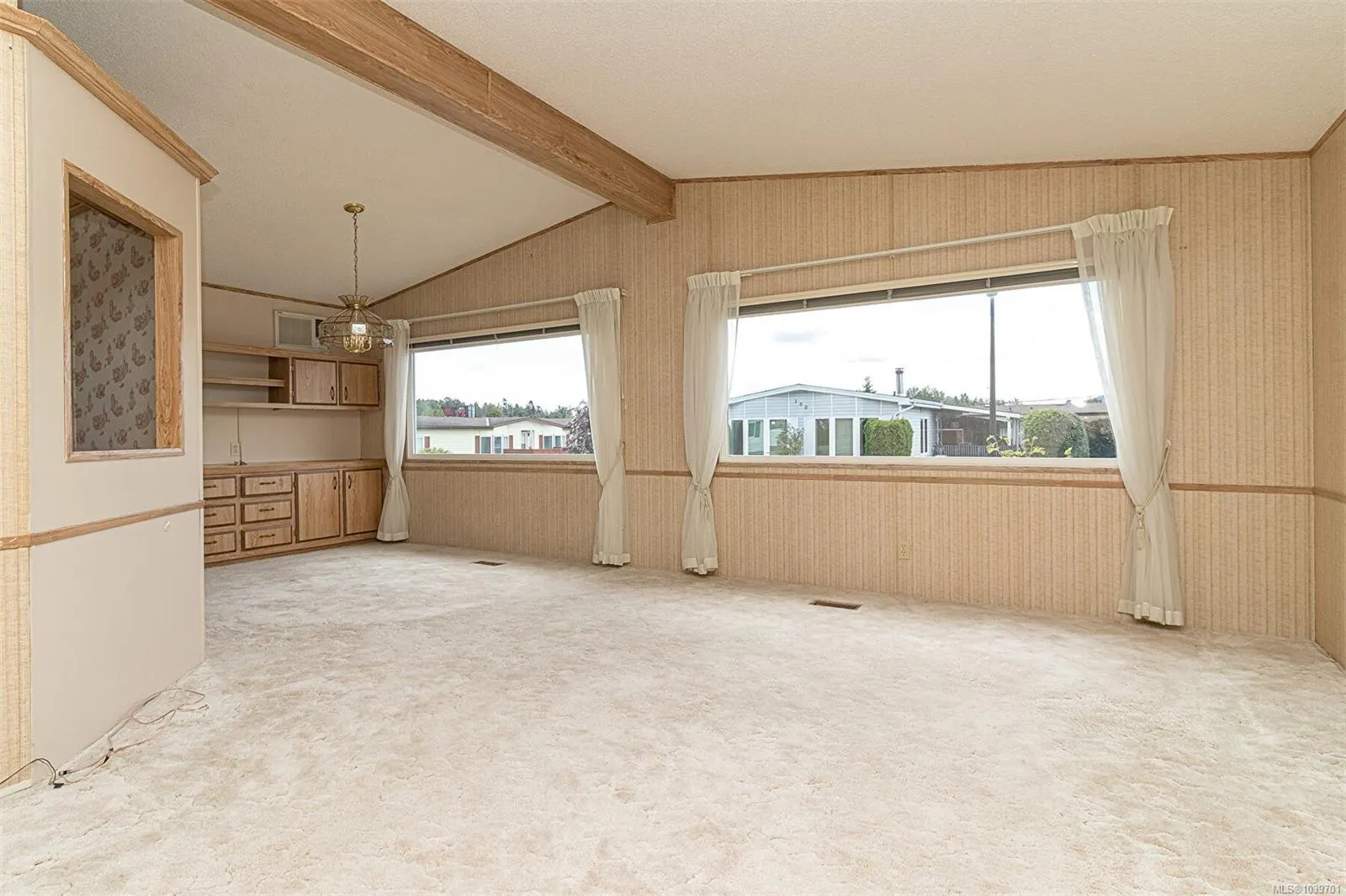 7701 Central Saanich Rd
