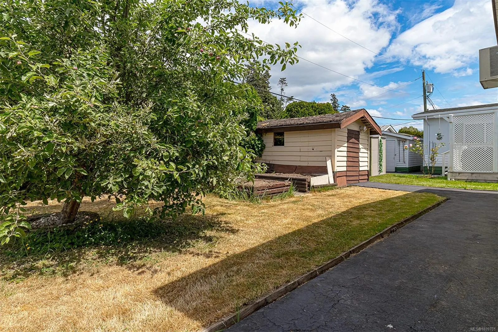 7701 Central Saanich Rd