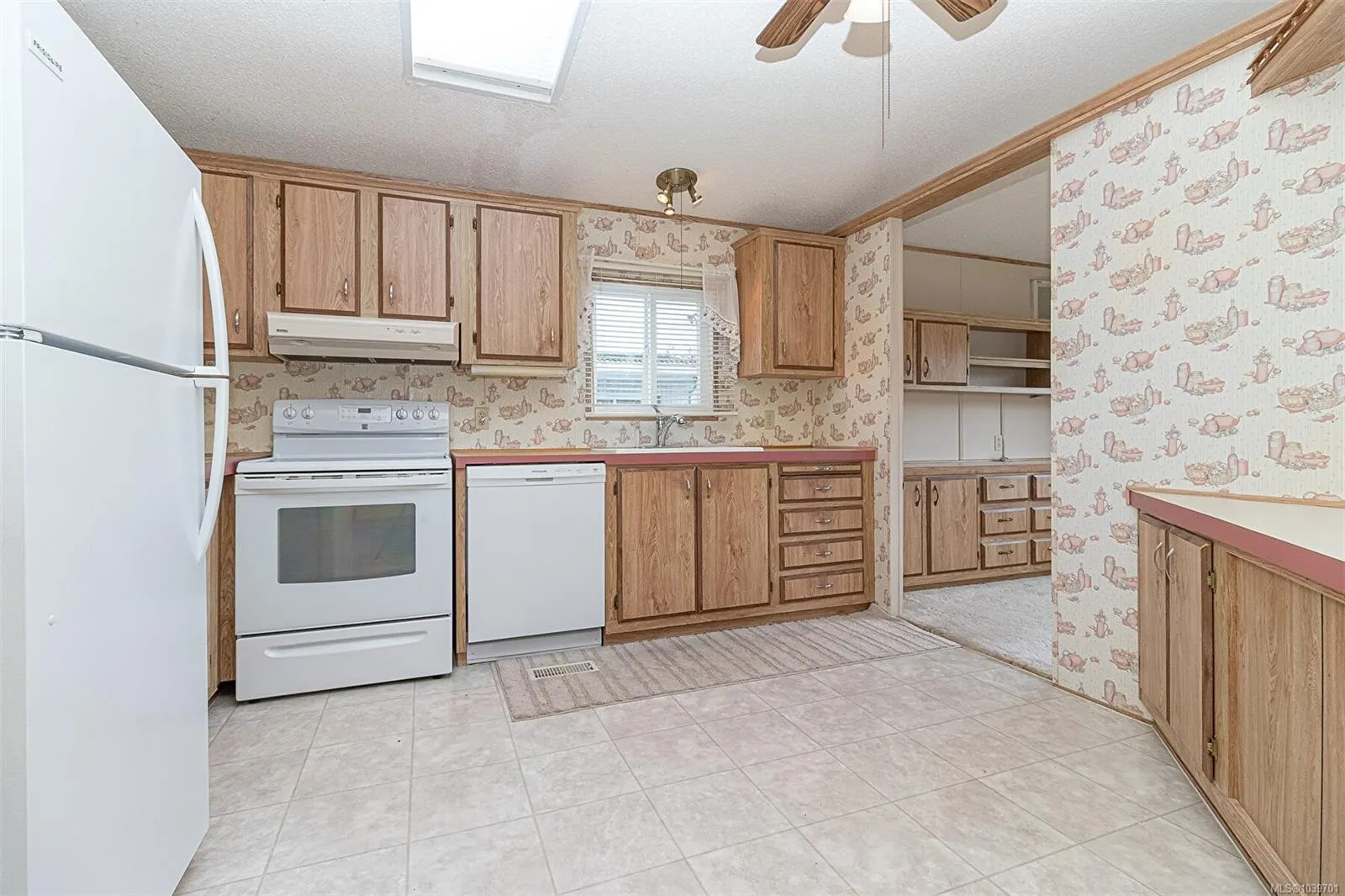 7701 Central Saanich Rd