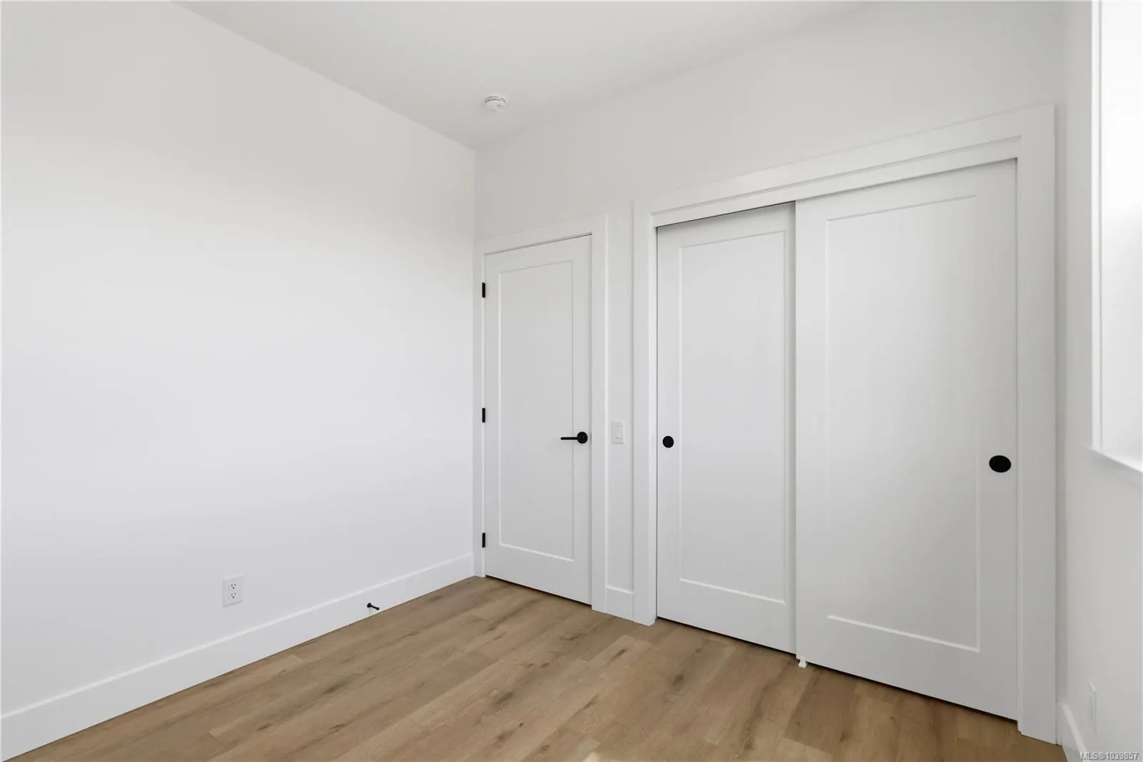 2312 Orchard Ave