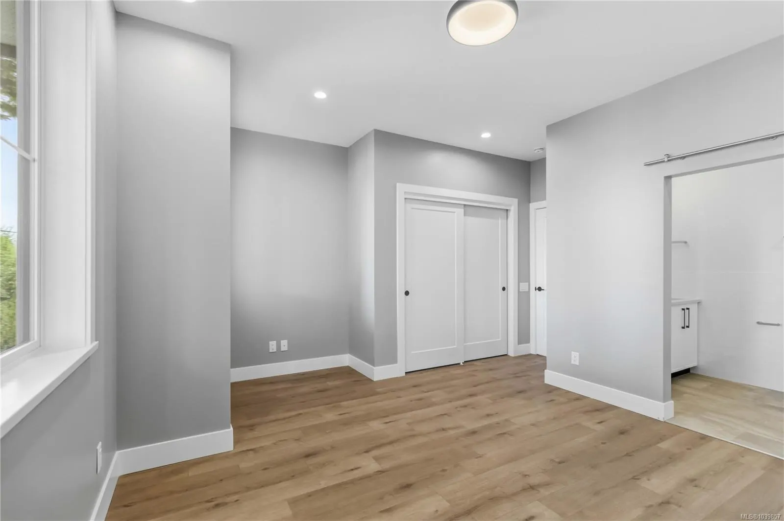 2312 Orchard Ave