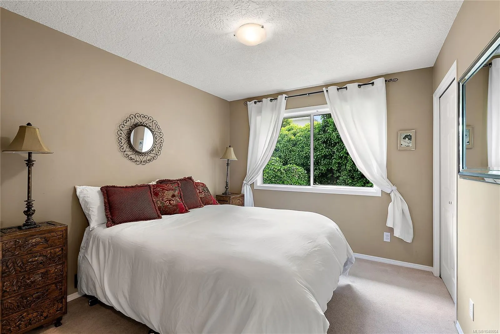 6599 Central Saanich Rd