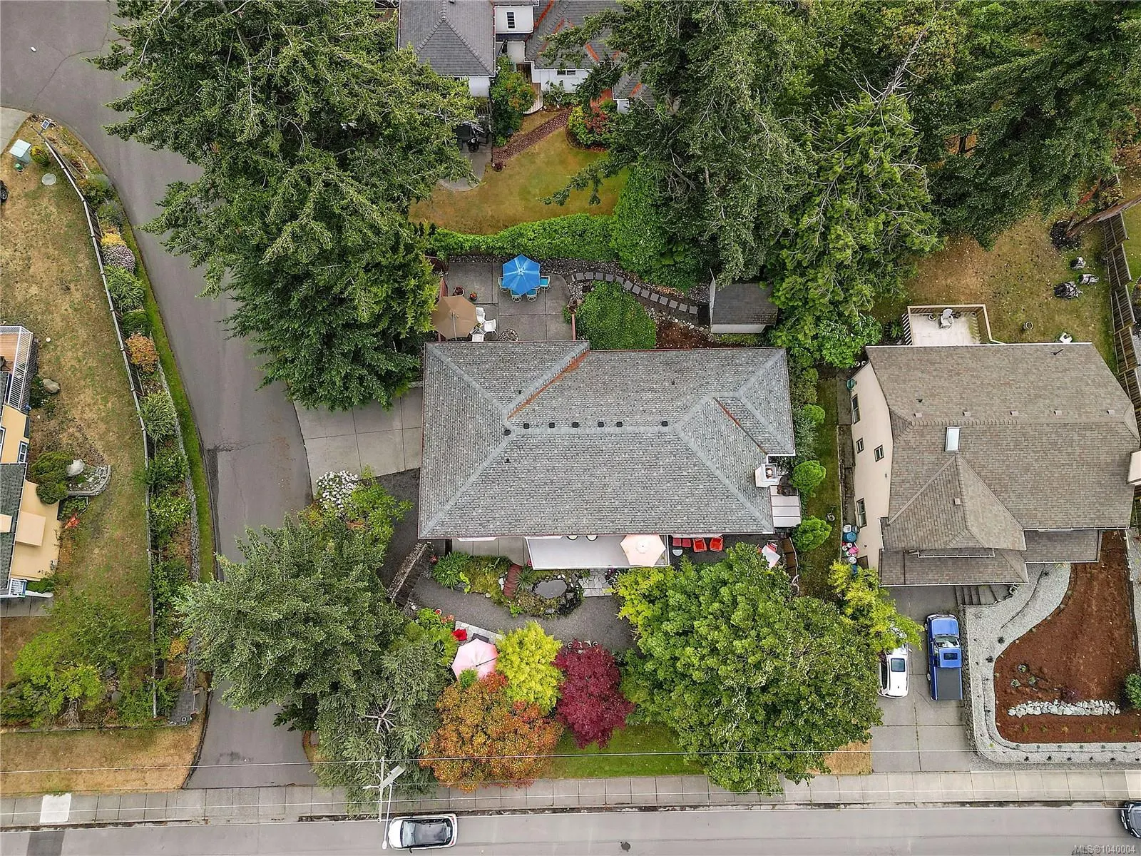 6599 Central Saanich Rd