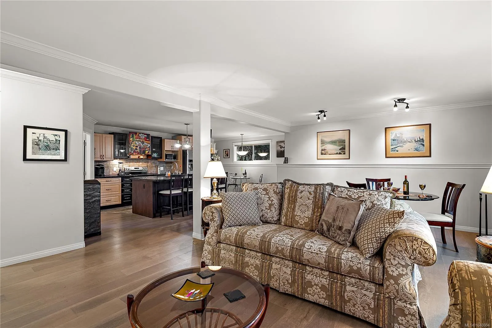 6599 Central Saanich Rd