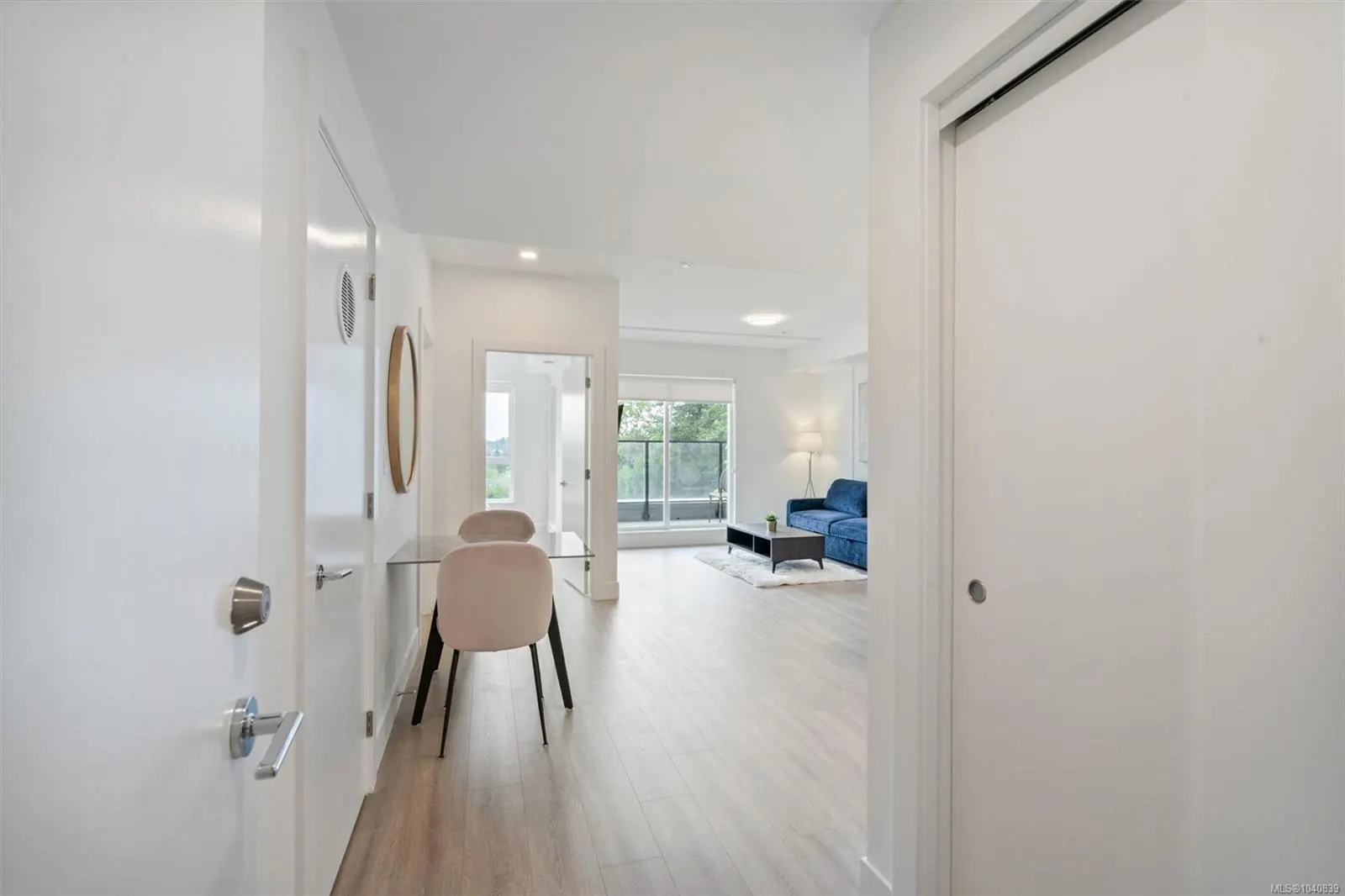 258 Helmcken Rd