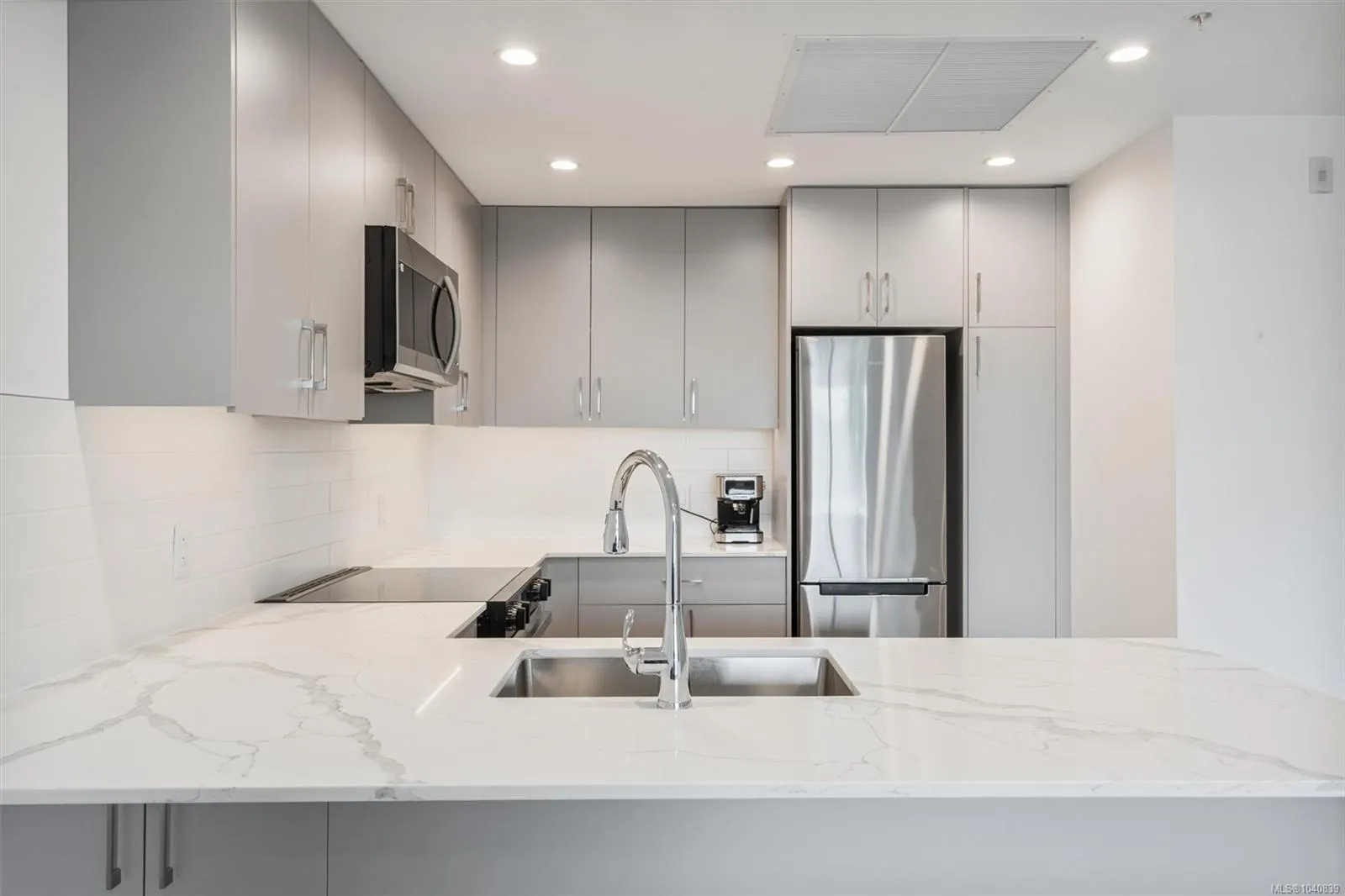258 Helmcken Rd