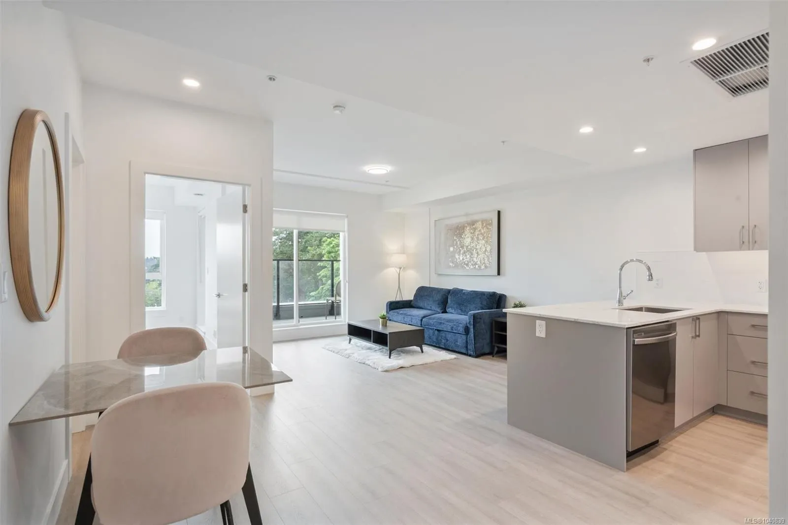 258 Helmcken Rd