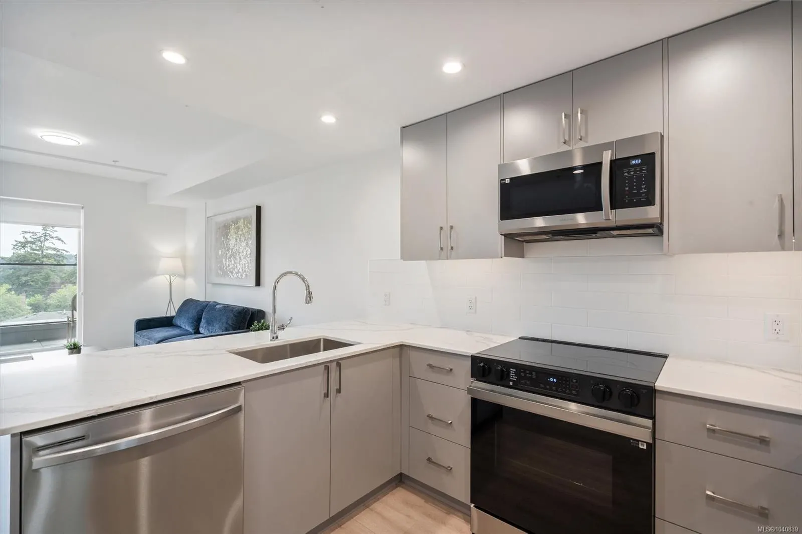 258 Helmcken Rd