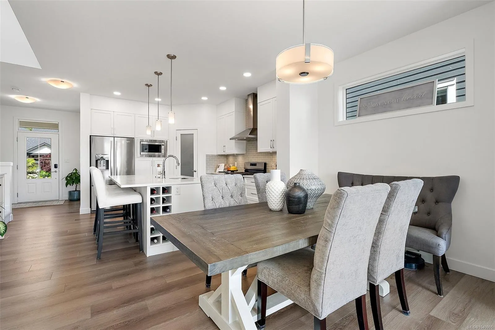 220 Caspian Dr