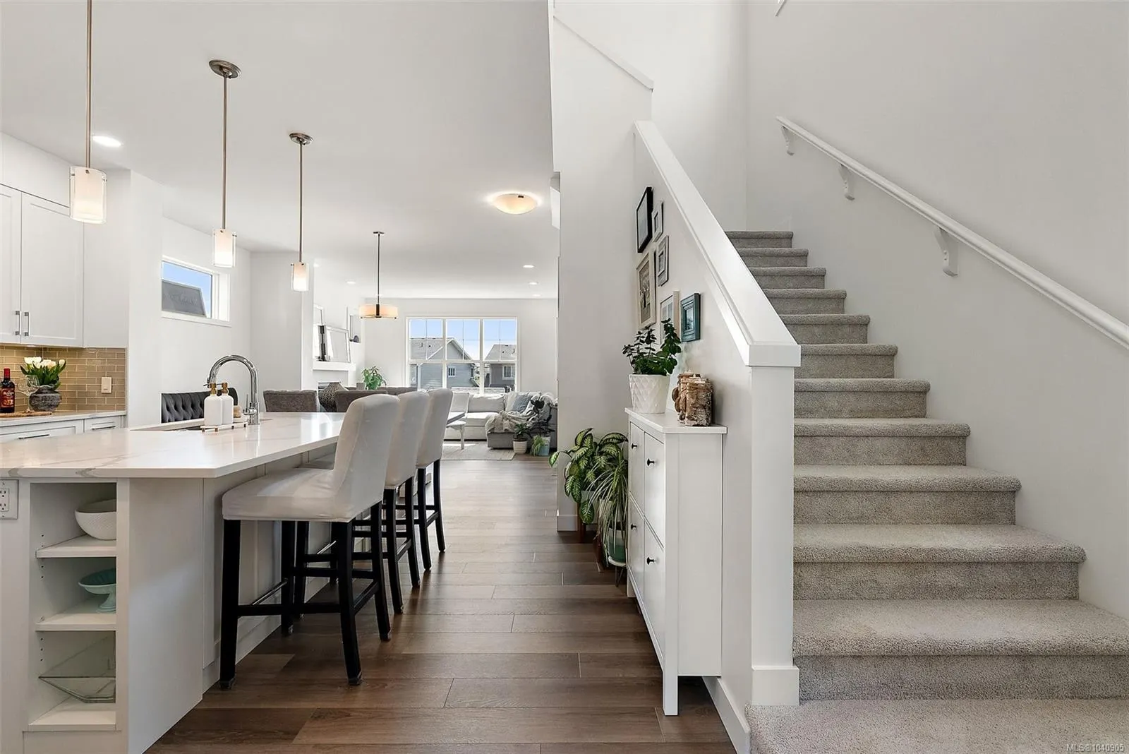 220 Caspian Dr