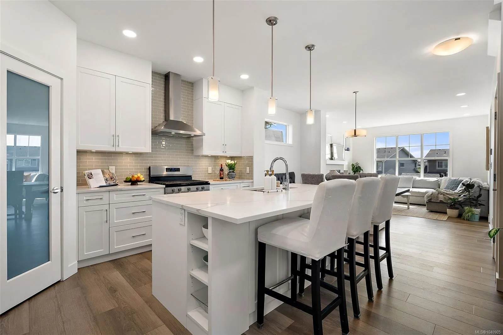 220 Caspian Dr