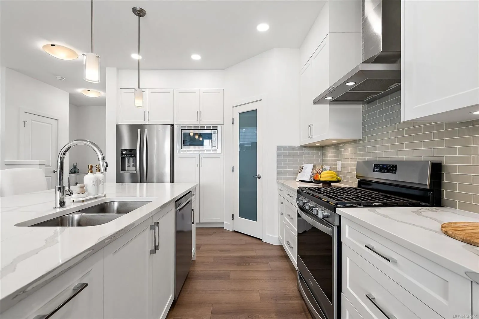 220 Caspian Dr
