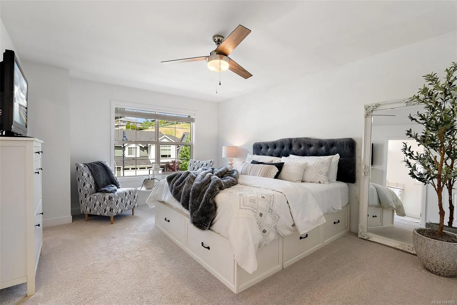 220 Caspian Dr