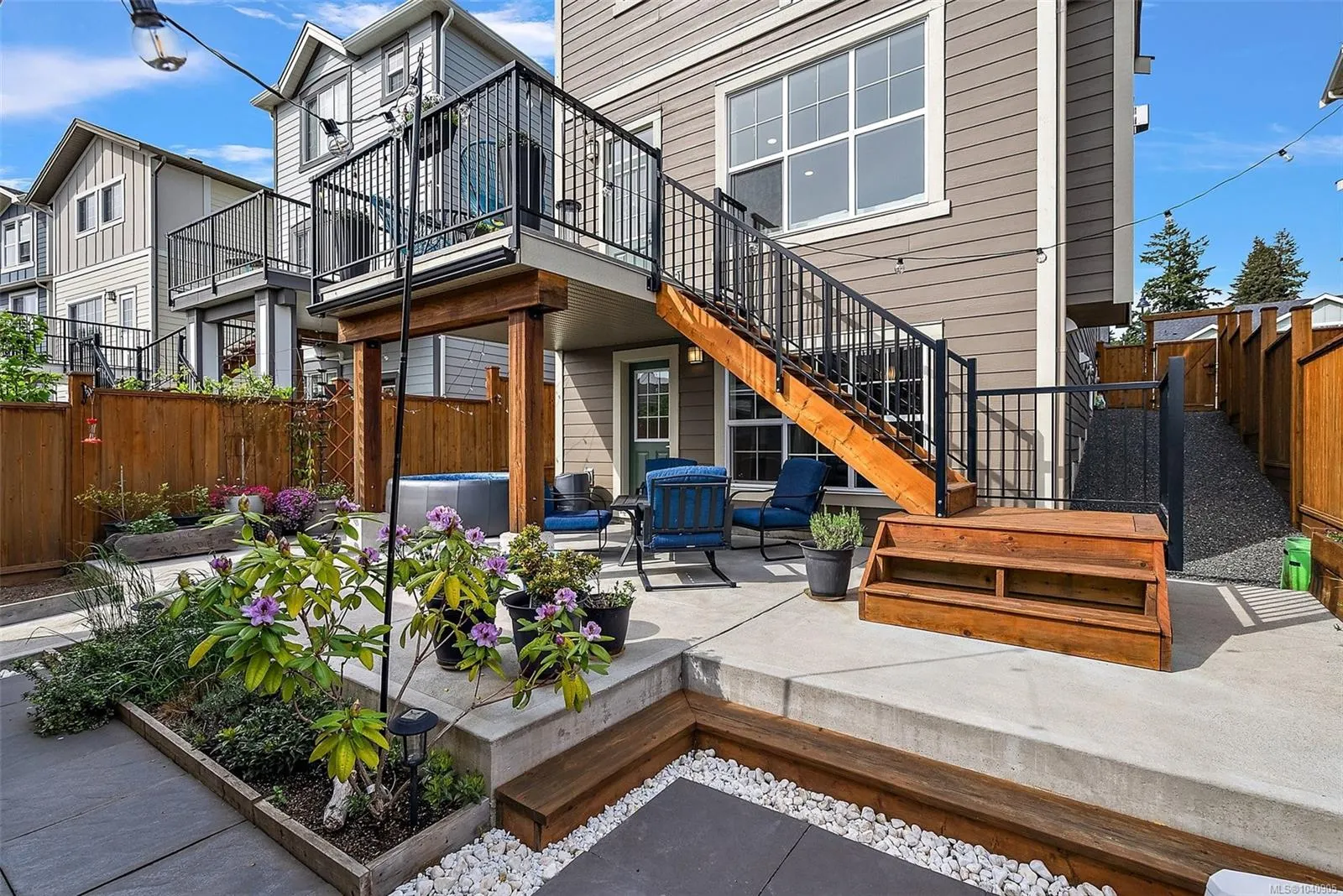 220 Caspian Dr