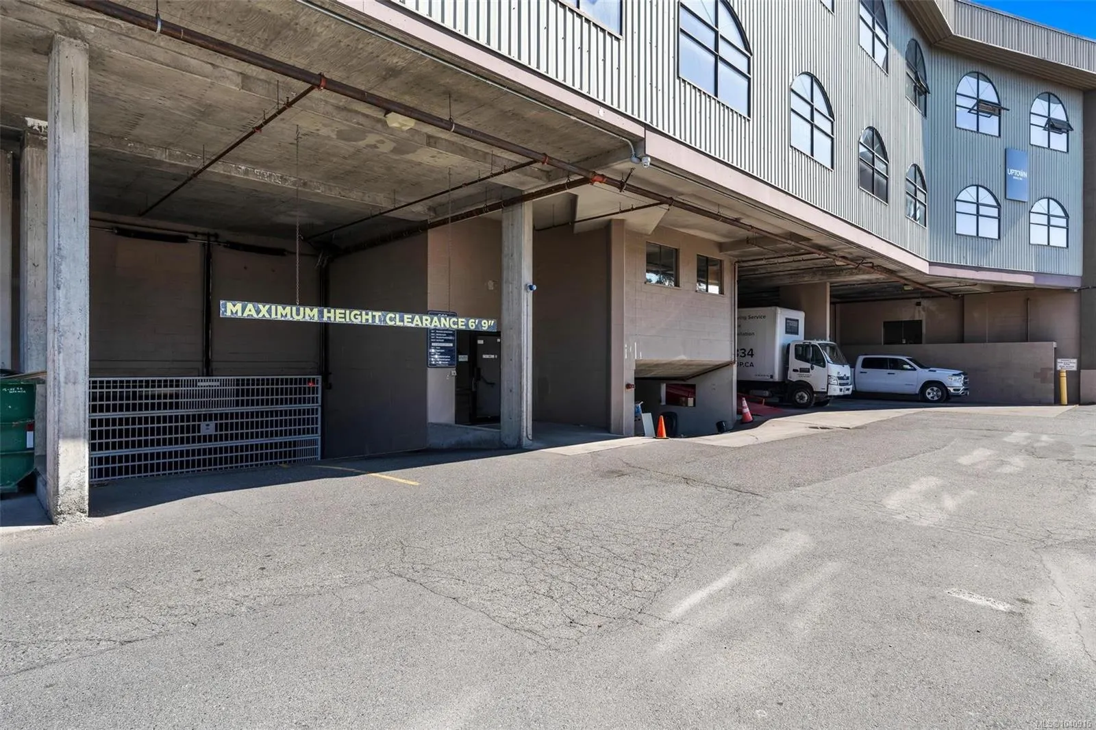 601 Boleskine Rd