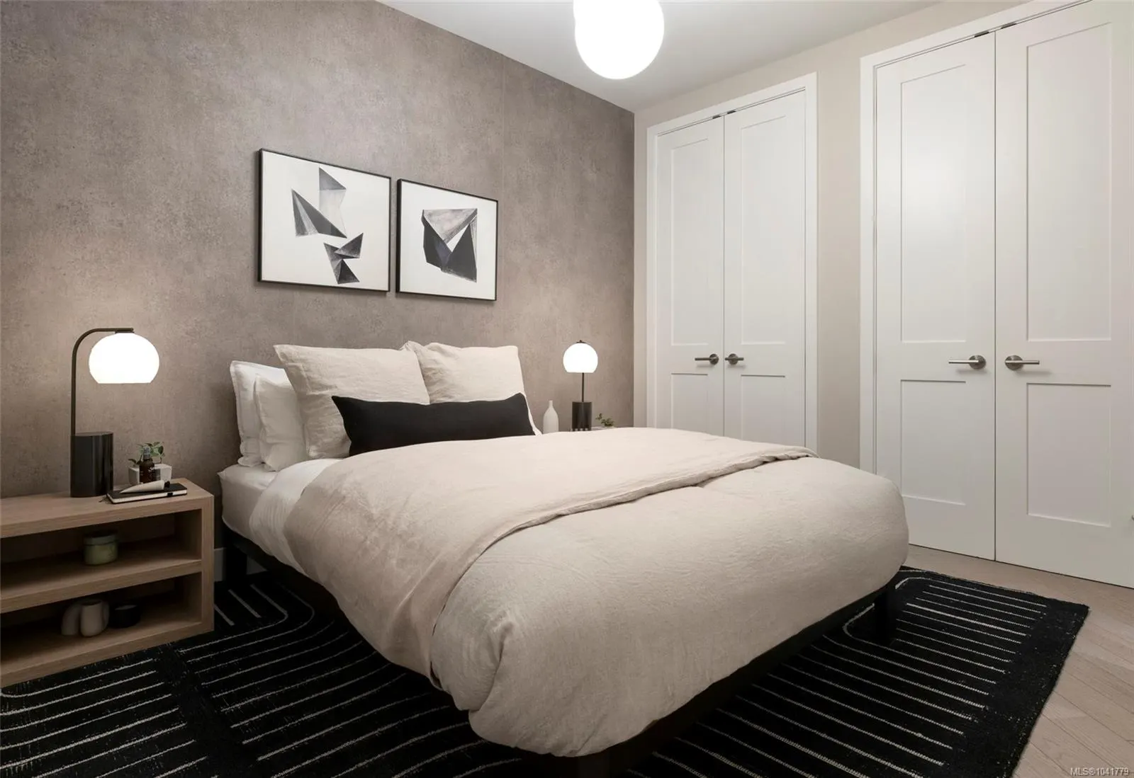 425 Lampson St