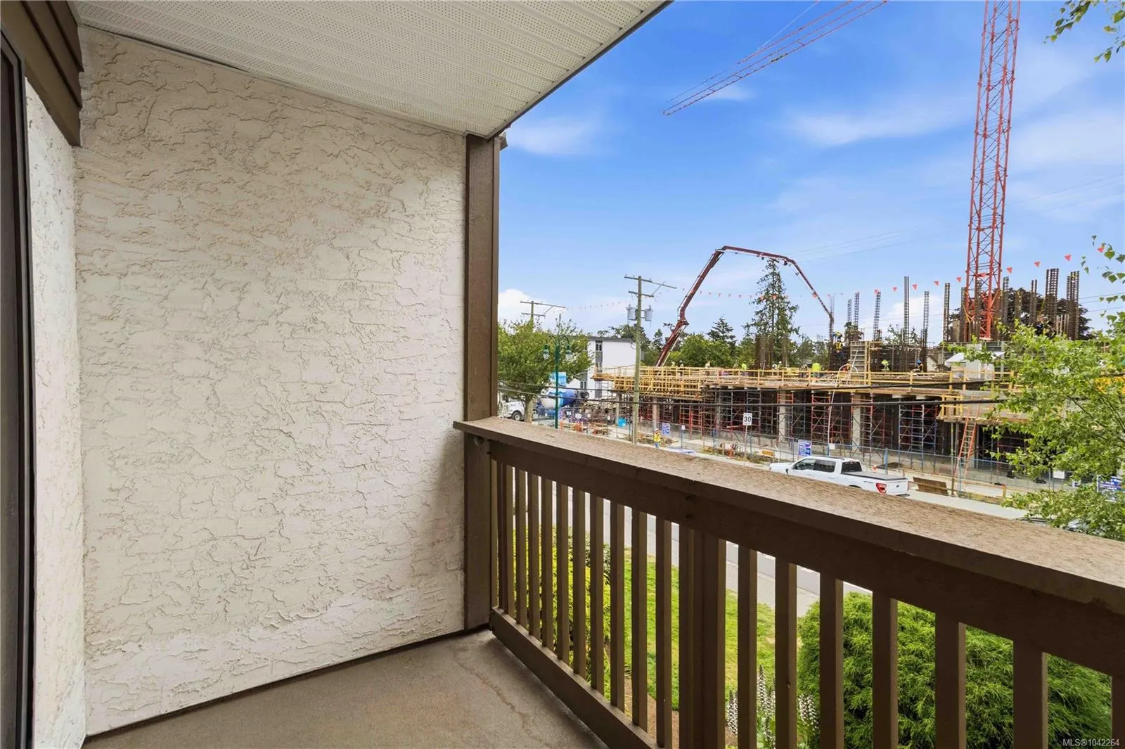 830 Esquimalt Rd