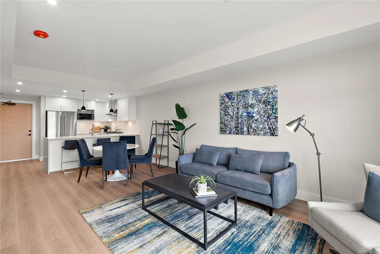 2520 Hackett Cres