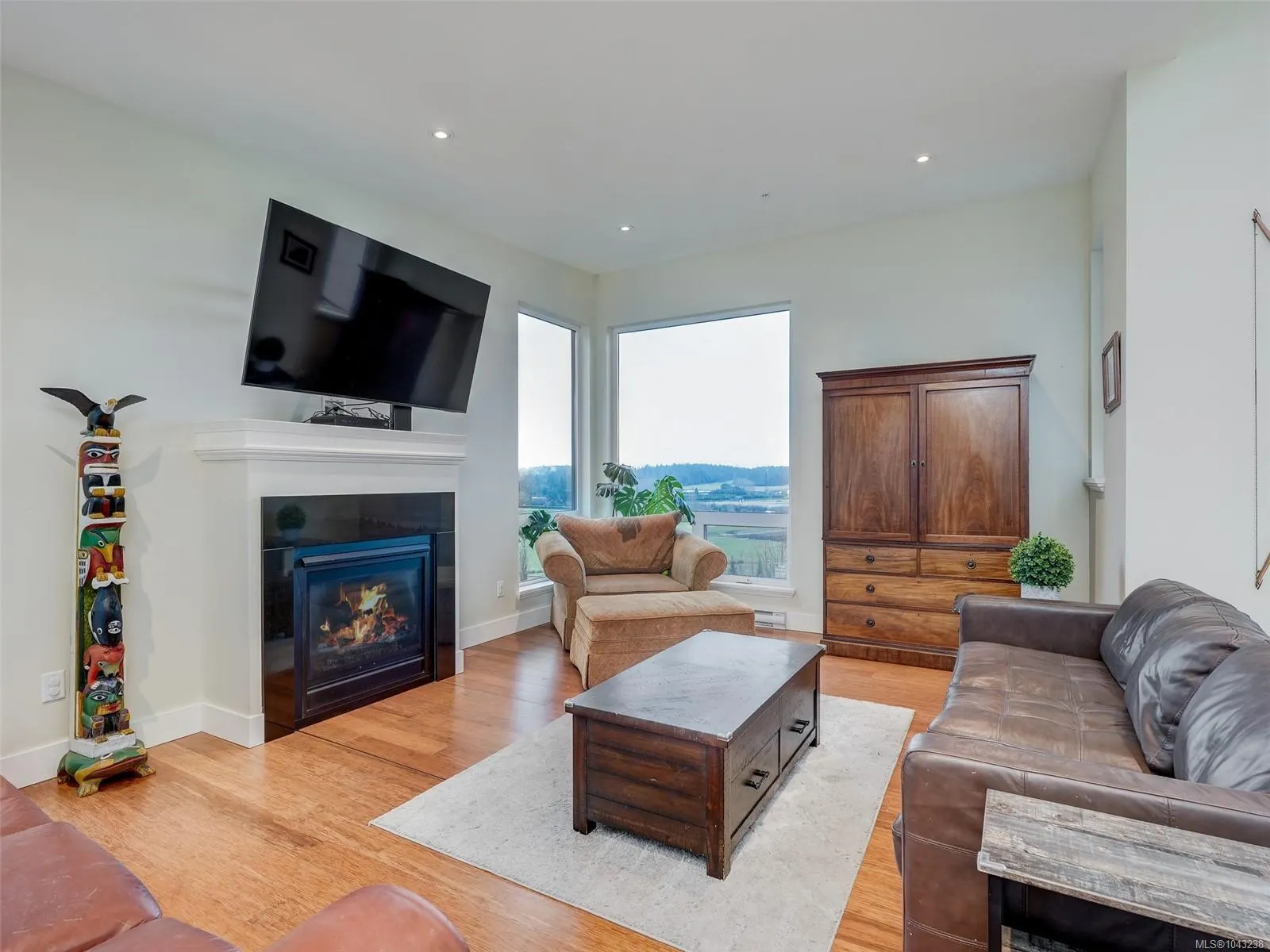 6981 East Saanich Rd
