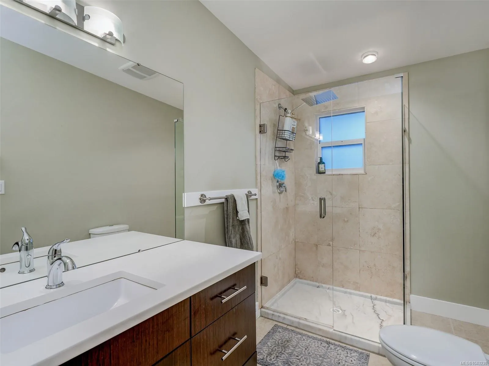 6981 East Saanich Rd