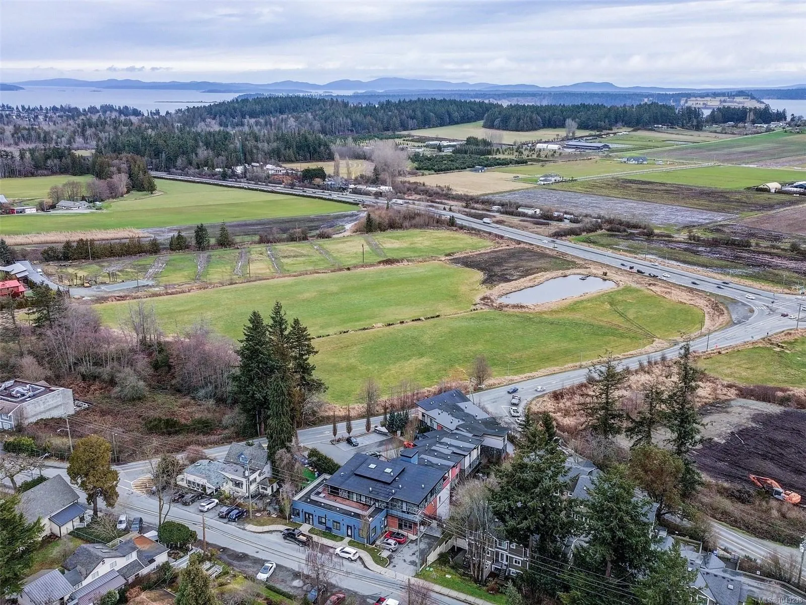 6981 East Saanich Rd