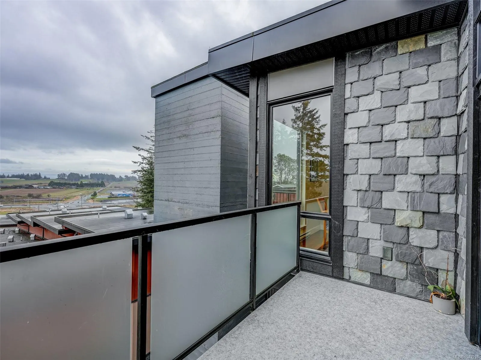 6981 East Saanich Rd
