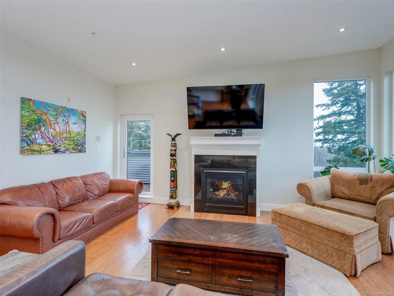 6981 East Saanich Rd
