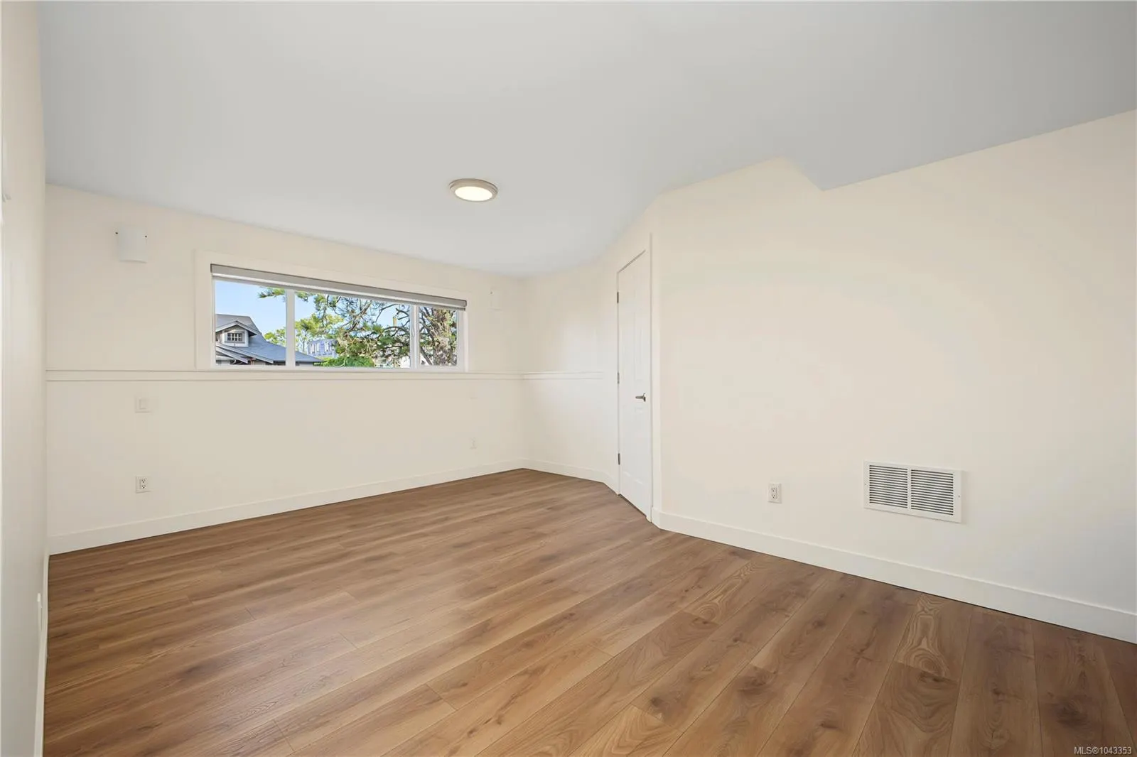 10040 Siddall Rd