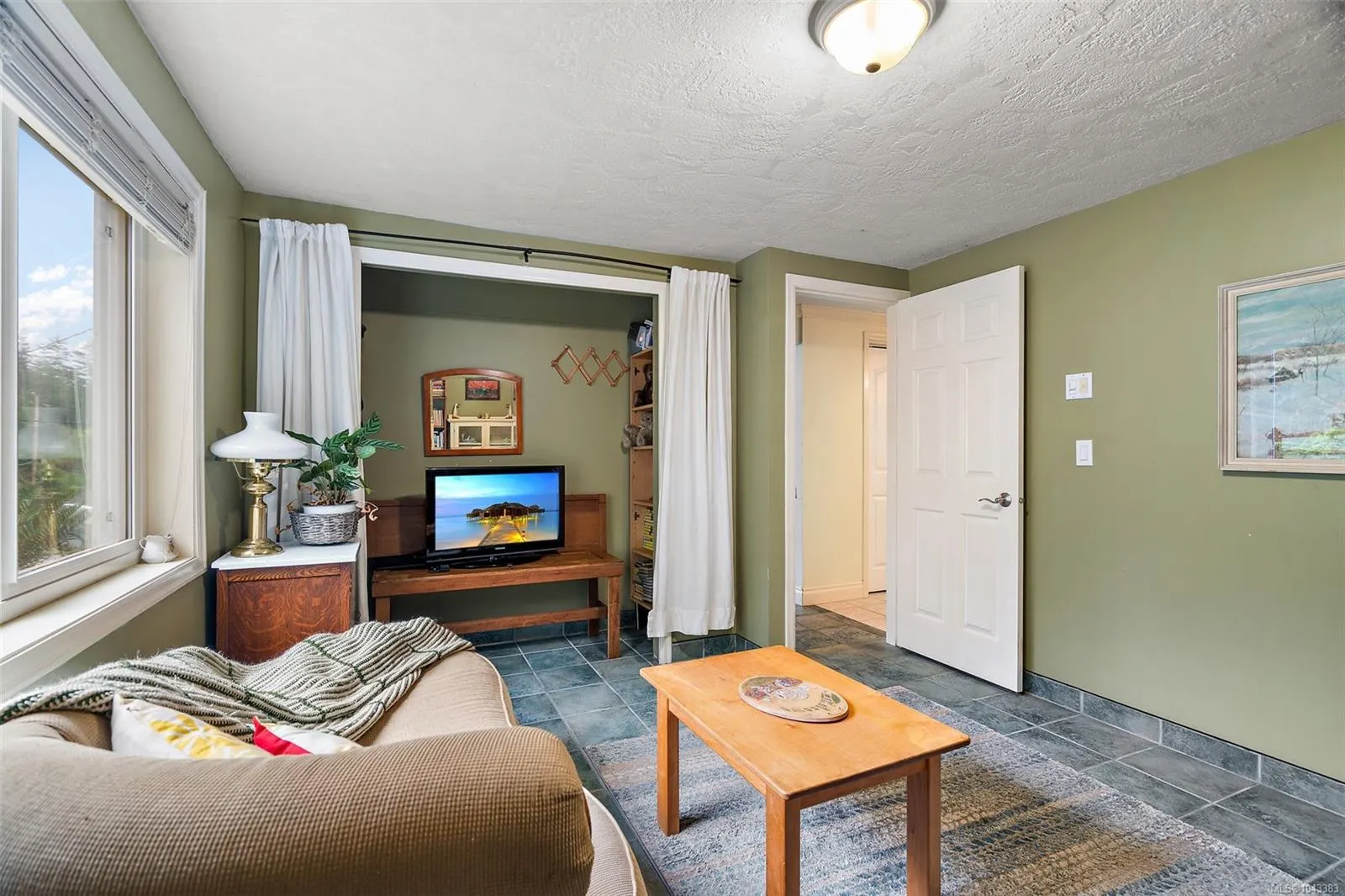 2197 Henlyn Dr
