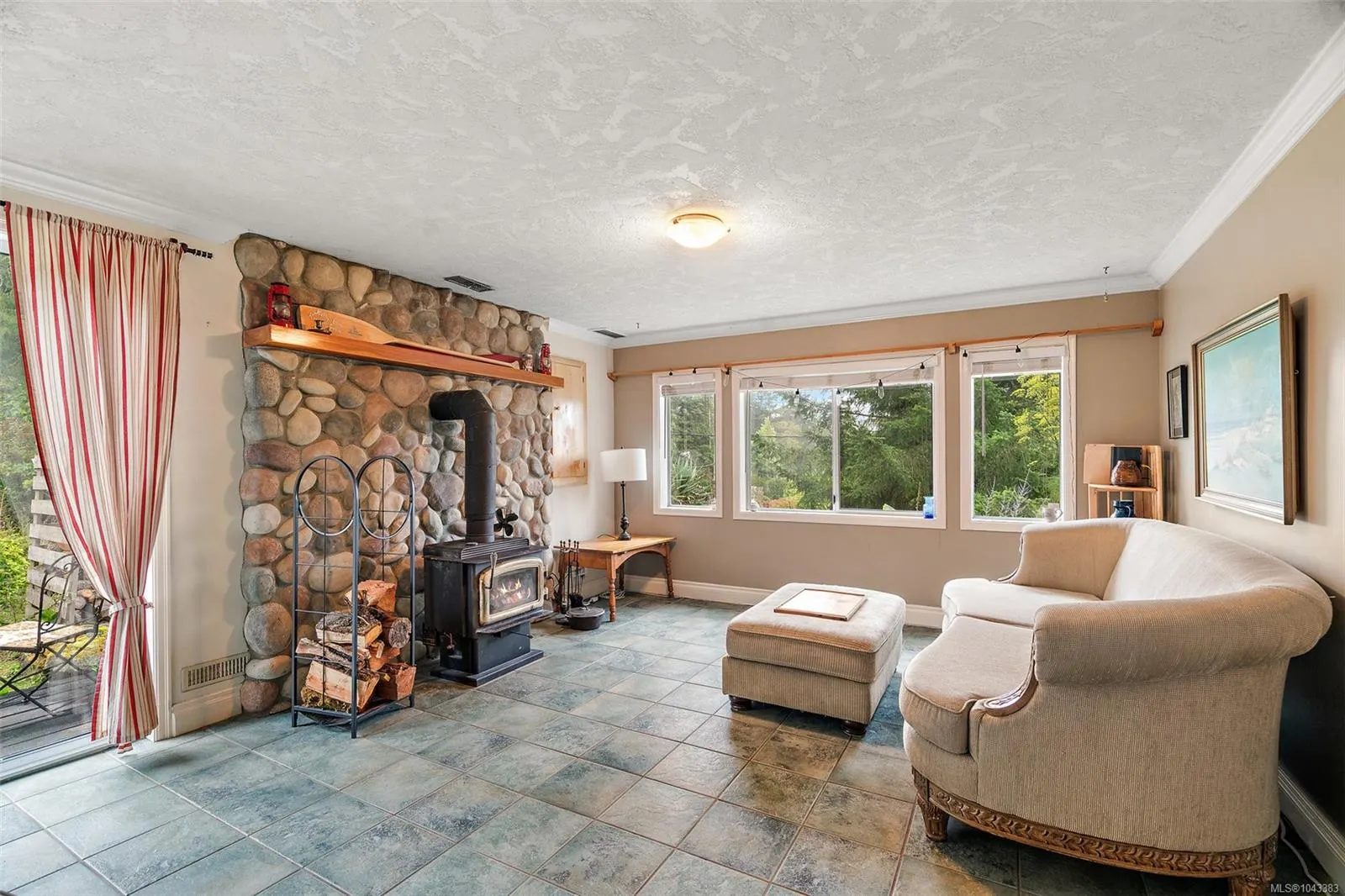 2197 Henlyn Dr