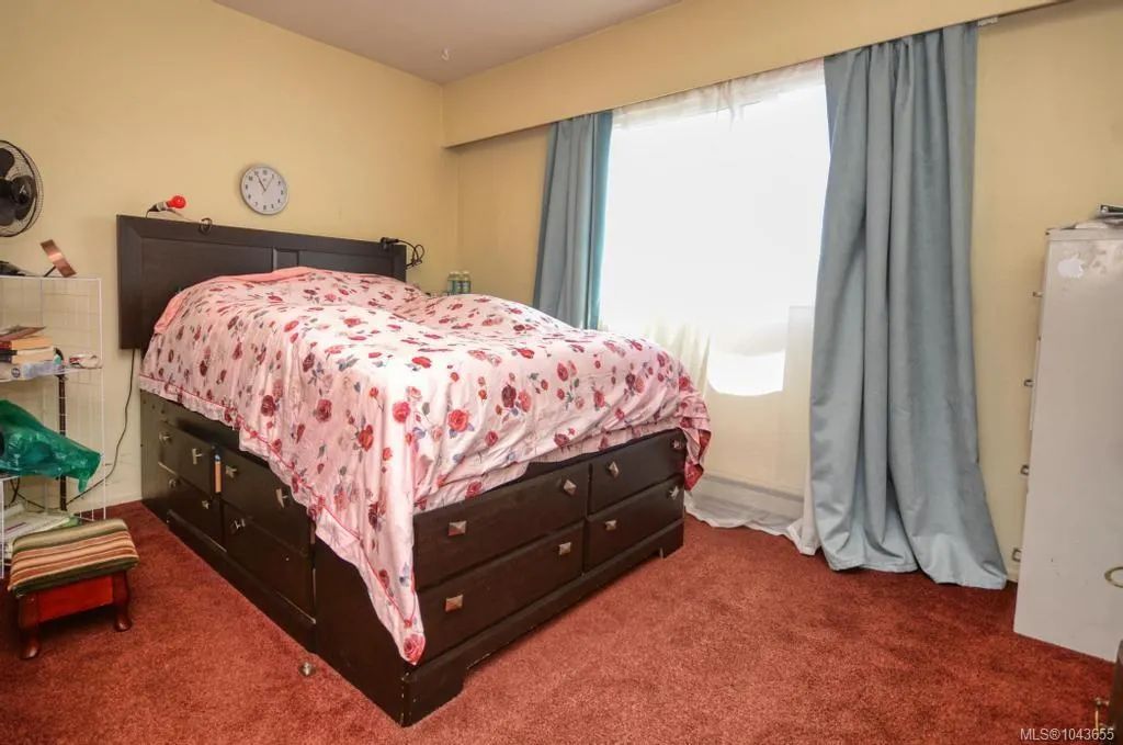 848 Esquimalt Rd