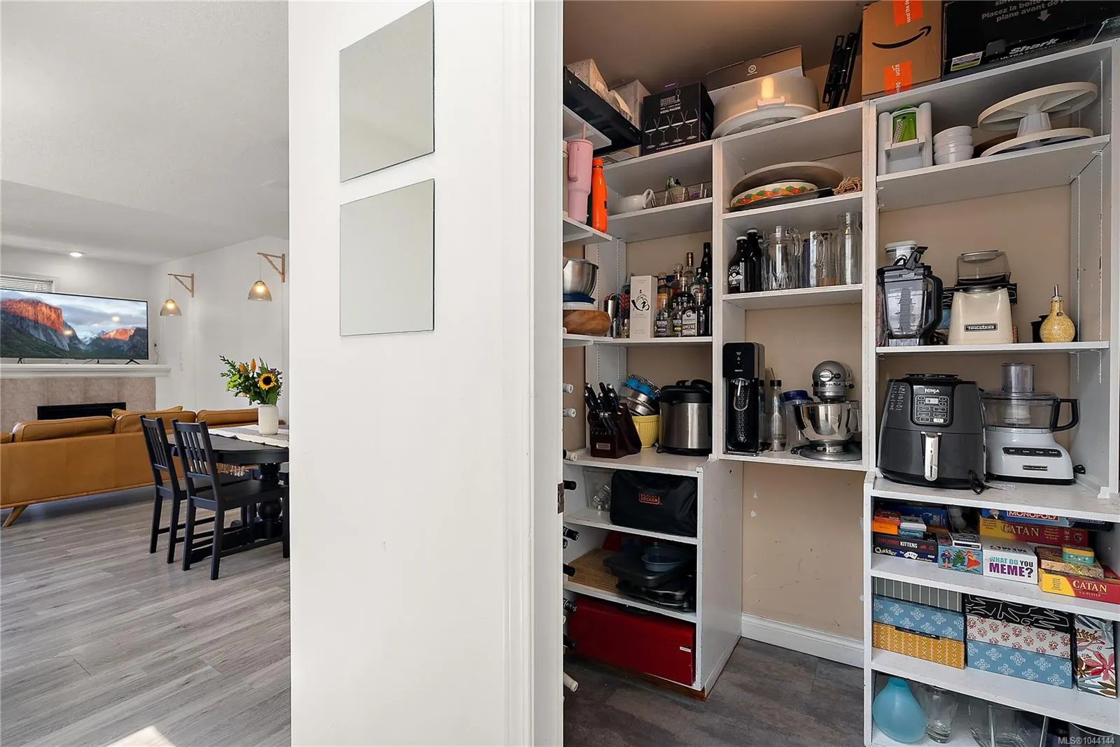 1258 Esquimalt Rd