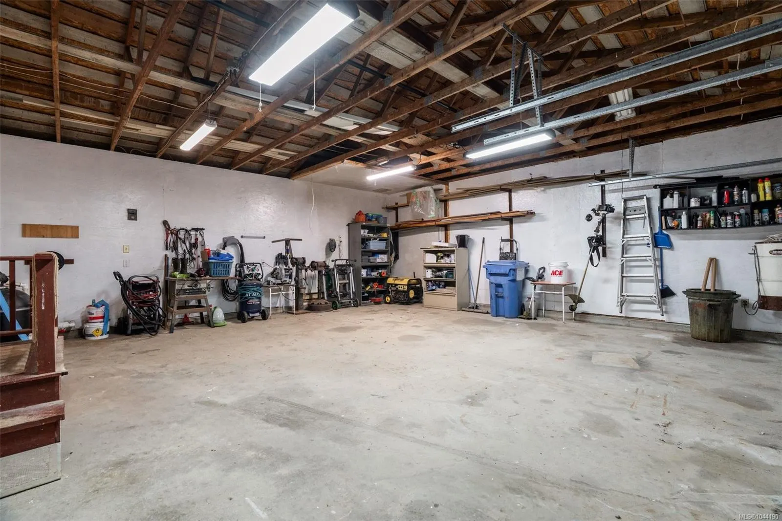 2595 Amanda Pl