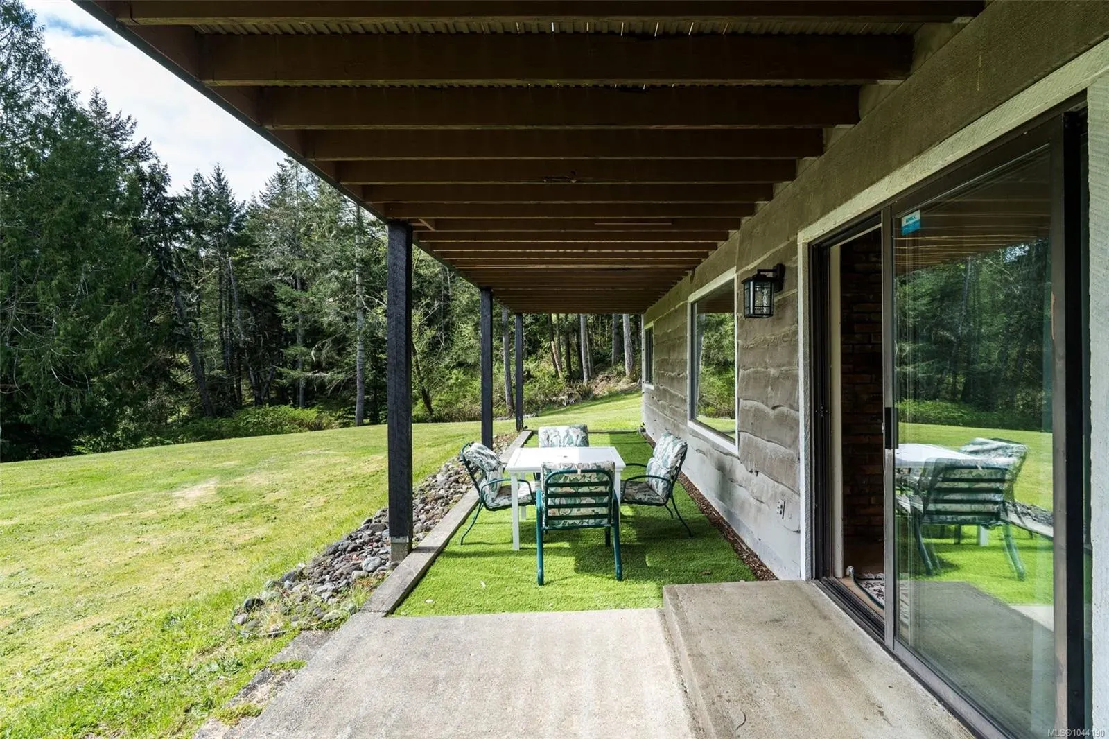 2595 Amanda Pl