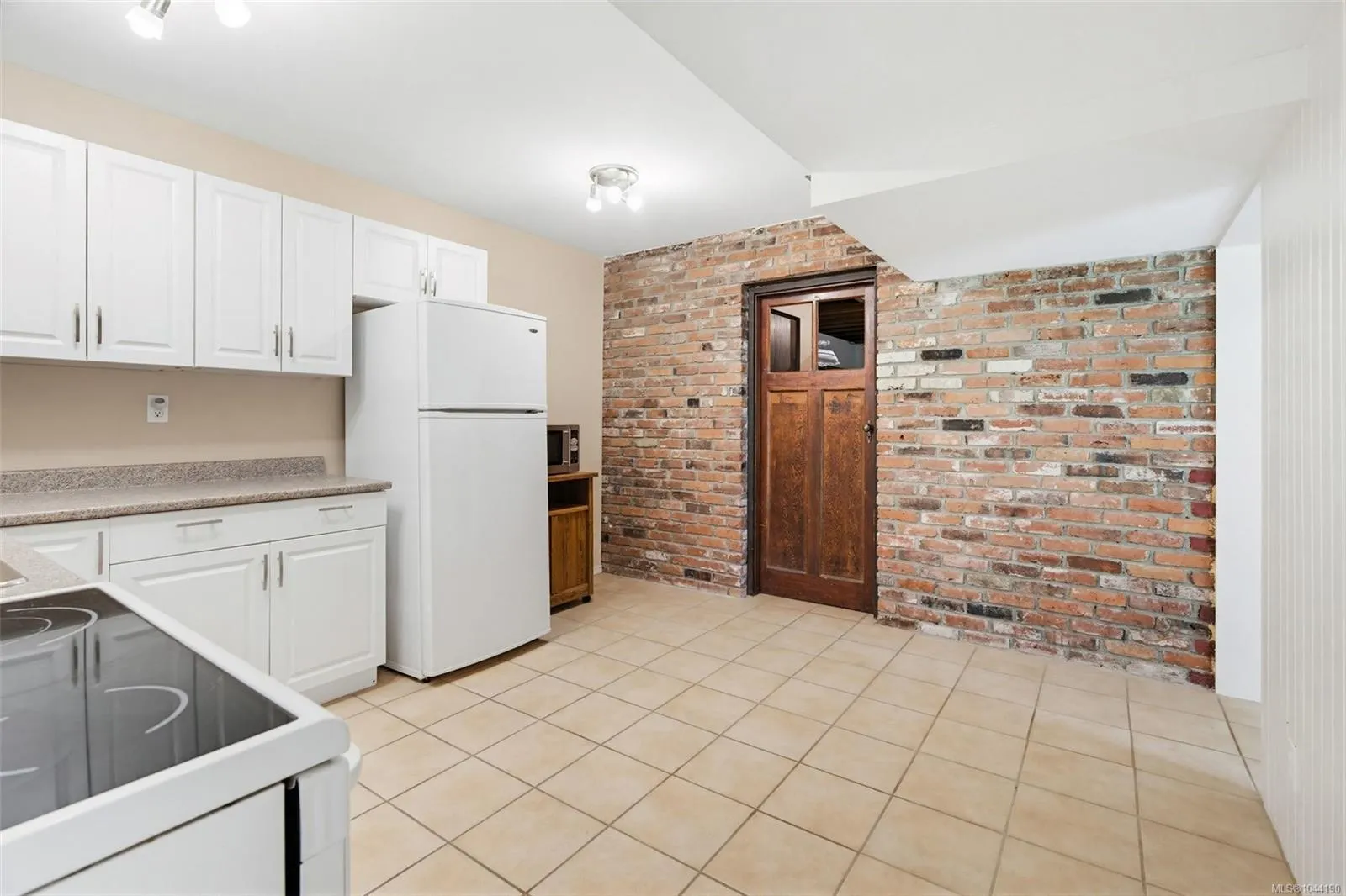 2595 Amanda Pl