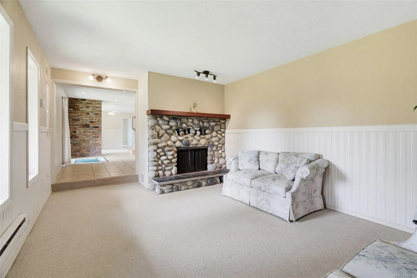 2595 Amanda Pl