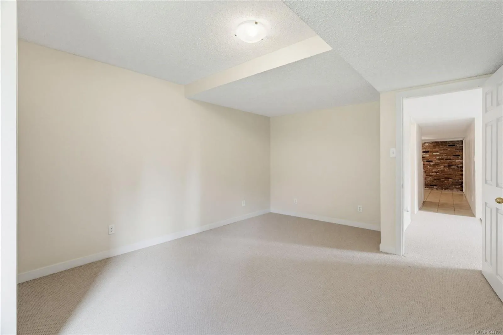 2595 Amanda Pl