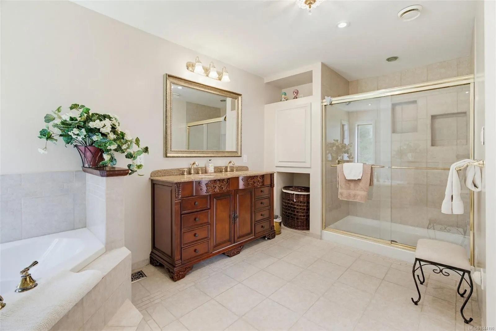 2595 Amanda Pl