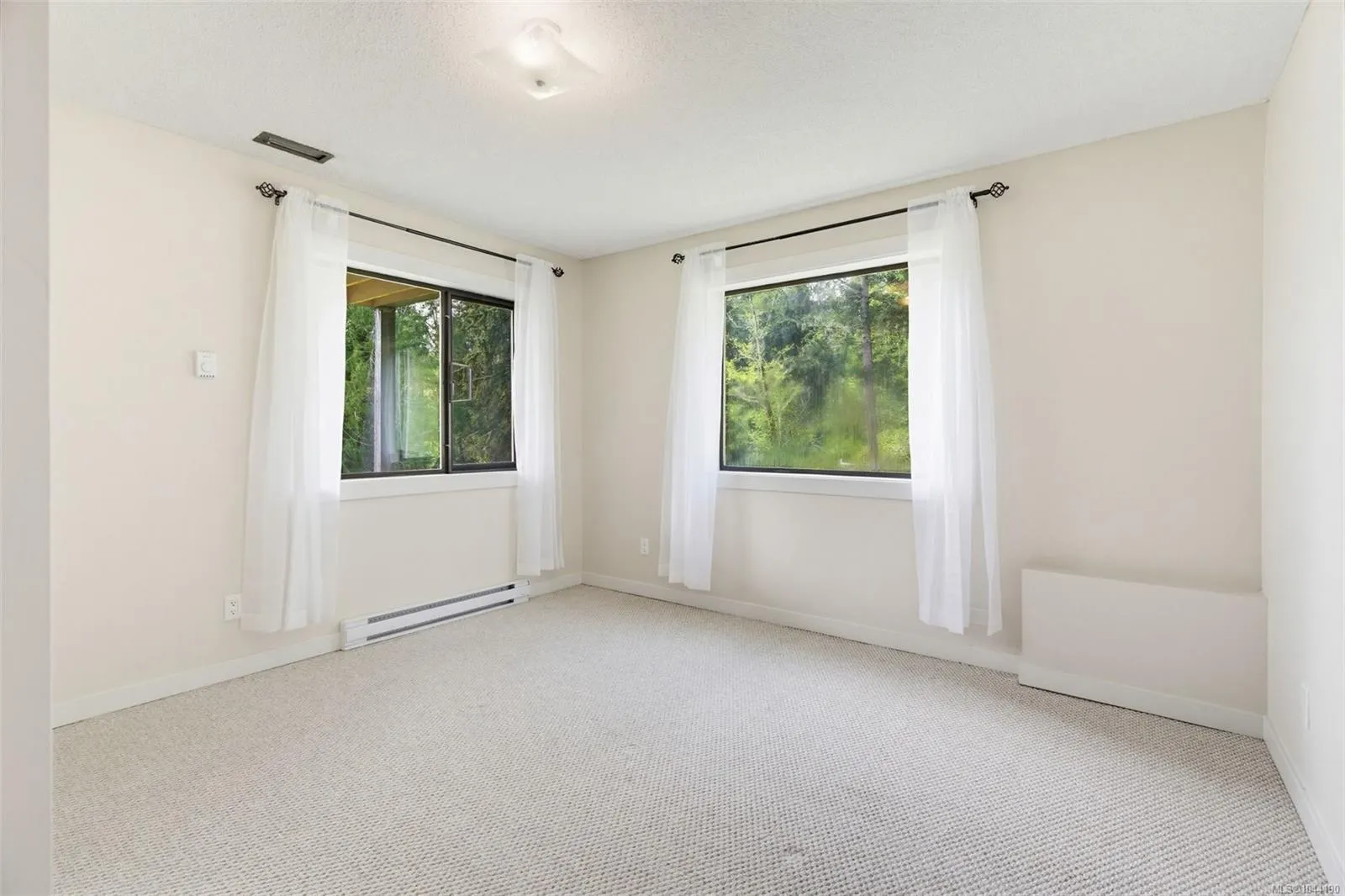 2595 Amanda Pl