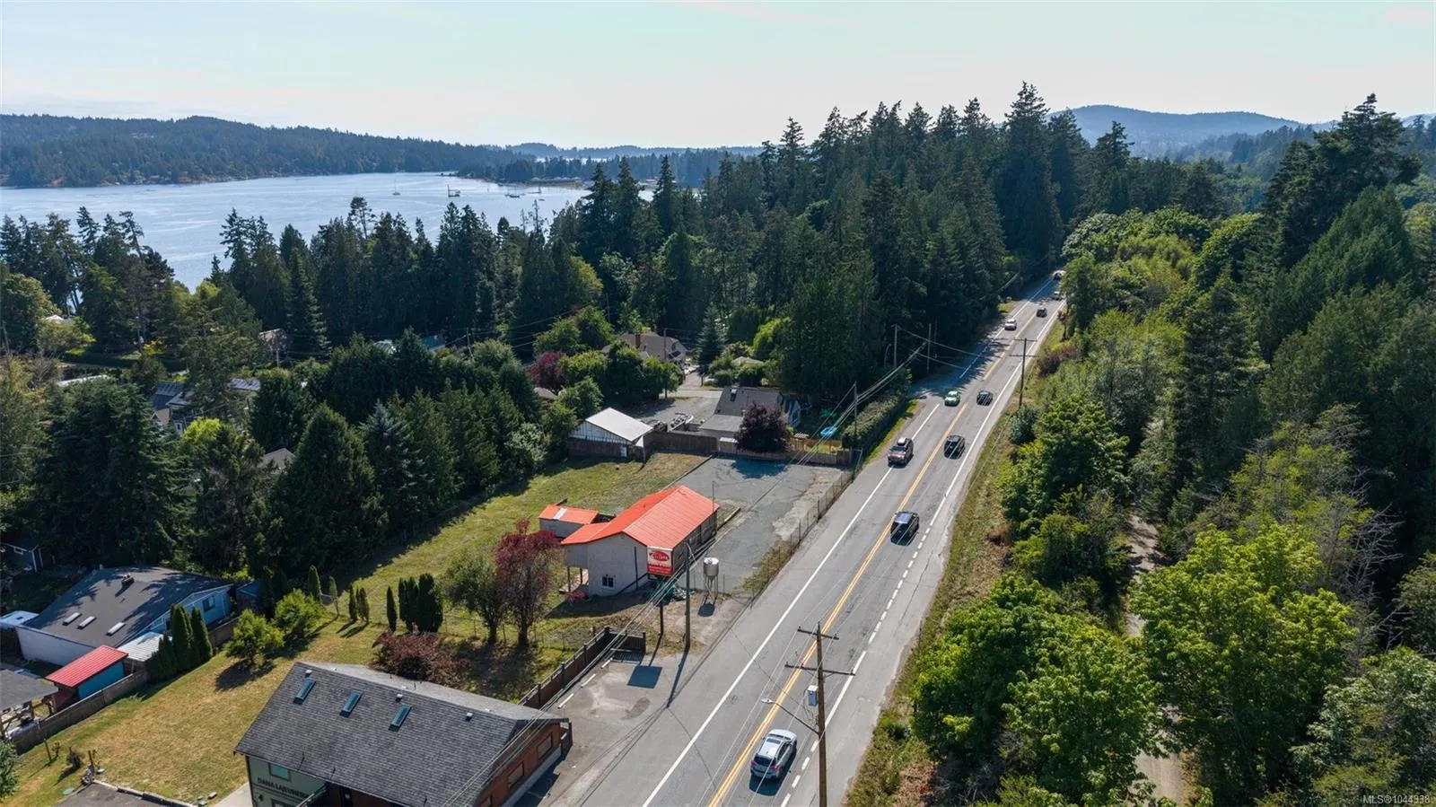 5723 Sooke Rd
